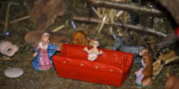 Un presepe che parla all'attualità