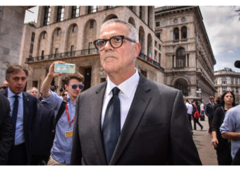 Professore chiede scusa