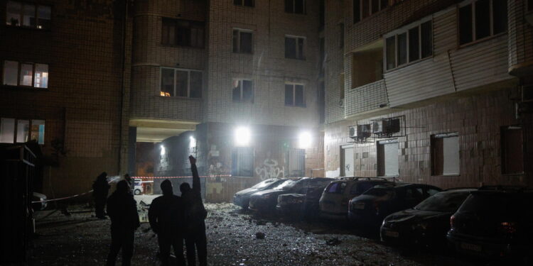 Sindaco: "Le difese aeree sono operative nel distretto di Obolonskyi"