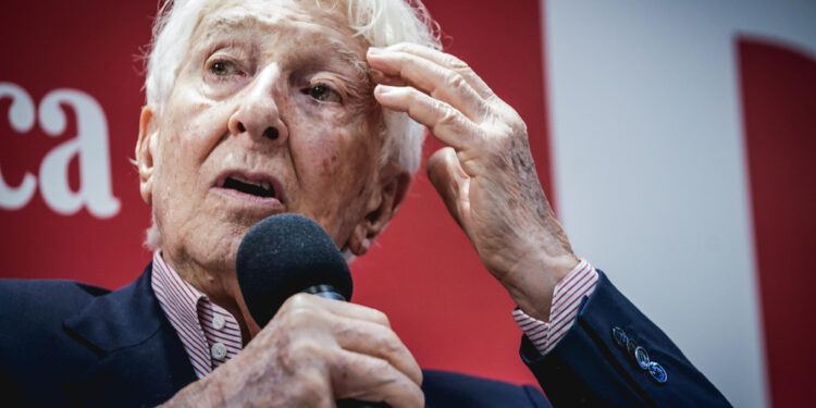 "Non voglio condividere nulla con chi ha simpatie neonaziste"