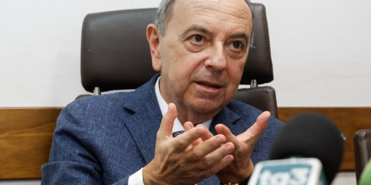 Aperta su richiesta dei laici del centrodestra