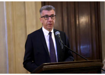 'Un pensiero agli altri genitori e alle vittime di femminicidio'