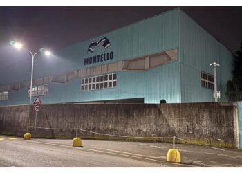 Manutentore esterno in azienda di riciclo materiali plastici