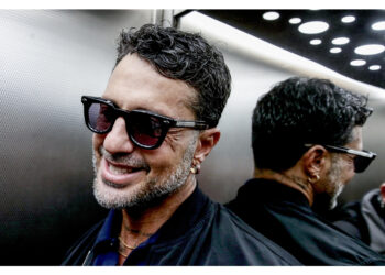 L'ex agente fotografico dopo l'interrogatorio