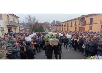 La ragazza di Asti era in auto con la madre