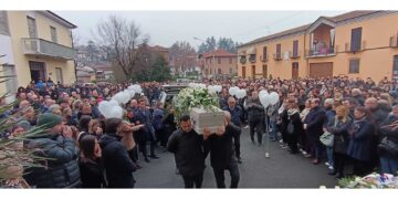 La ragazza di Asti era in auto con la madre