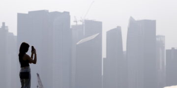 La causa è la diminuzione della produzione industriale nel settore petrolchimico