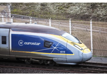 Problemi alla rete elettrica. Previsti ritardi e cancellazioni dei treni