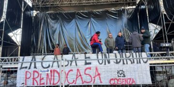 A Cosenza lo spettacolo è stato organizzato a scopo di beneficenza