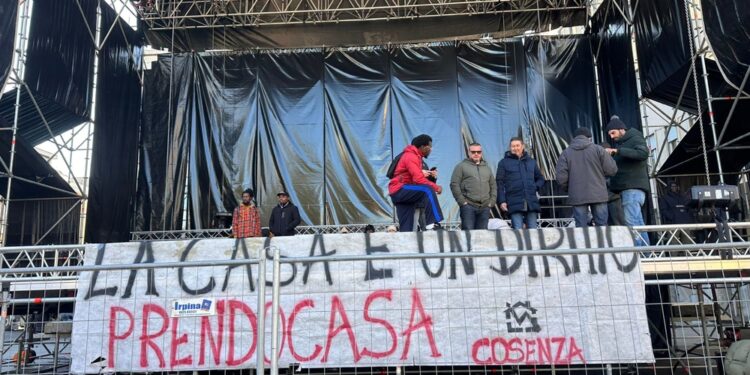 A Cosenza lo spettacolo è stato organizzato a scopo di beneficenza