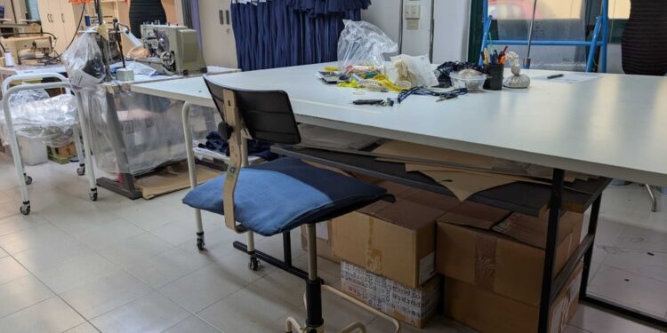 La titolare: 'lei obbligata a vivere sotto lo stesso tetto'