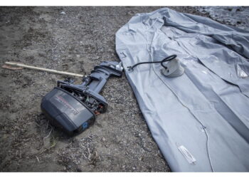 "Ricoverati in ospedale in condizioni critiche due superstiti'