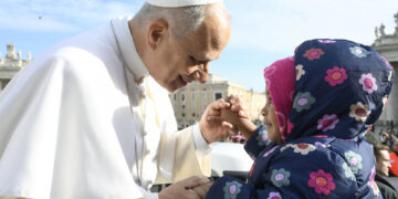 Pizzaballa anticipa le celebrazioni a Gaza e battezza un neonato
