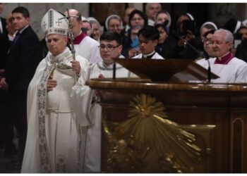 'Ammantate di discorsi ipocriti