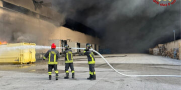 'Significativa emissione di fumi potenzialmente nocivi per salute umana e per l'ambiente'