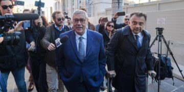 L'ex governatore resta ai domiciliari