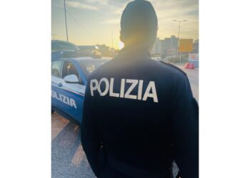 Alla guida un ragazzo di 17 anni con precedenti per estorsione