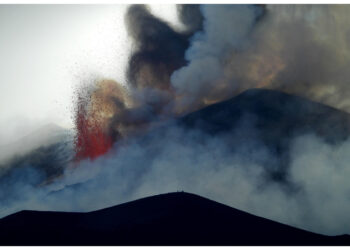 Emesso avviso per il volo rosso. Aeroporto di Catania è operativo