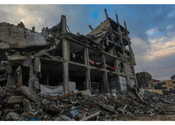 Salgono a tre i palestinesi uccisi oggi. L'Idf: 'Avevano attraversato la Linea Gialla'