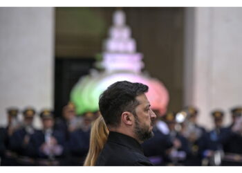 'Disposti a discutere modelli di sicurezza ma la decisione è del popolo'