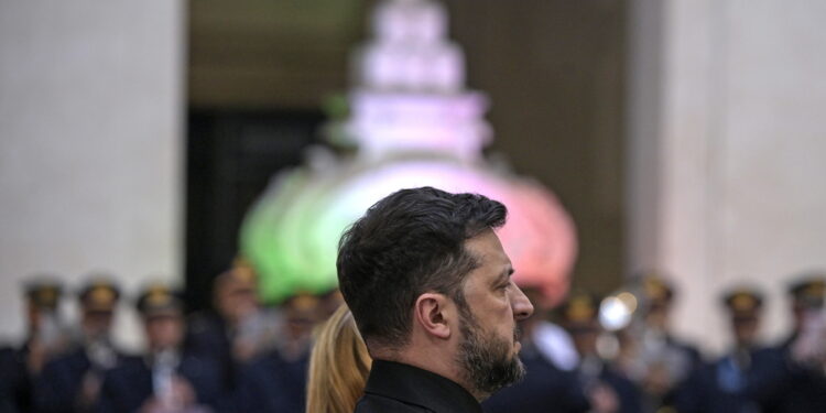 'Disposti a discutere modelli di sicurezza ma la decisione è del popolo'