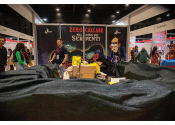 I manifestanti a Passaggio al Bosco: fuori fascisti dalla fiera