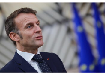 Il presidente francese condanna gli attacchi russi