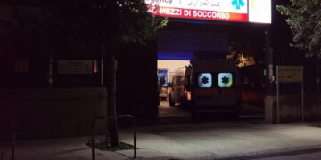 Personale medico e infermieristico si è alternato riuscendo a tenerla in vita