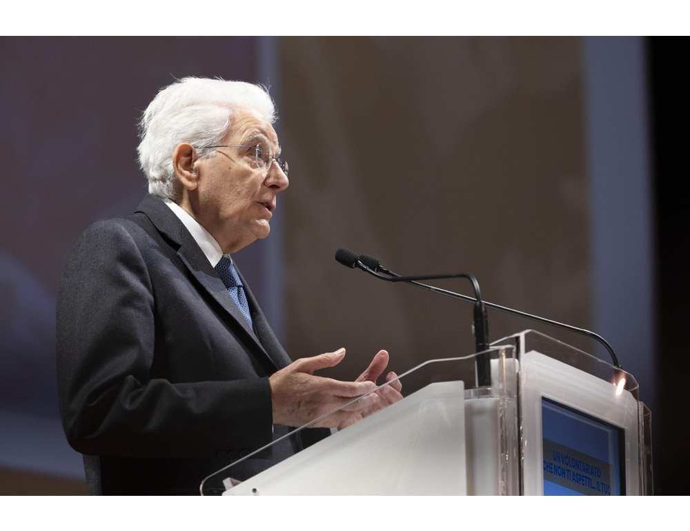 Mattarella, dinamiche bilaterali pongono deboli alla mercé del più forte