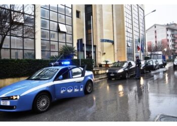 Braccialetto elettronico e divieto di avvicinamento alla figlia