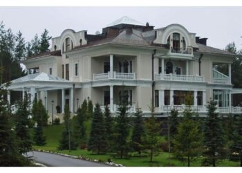 'Abbattuto. Portava 6 chili di esplosivo e componenti per arrecare danno'