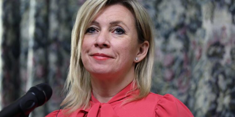 Zakharova: 'Formalizzare tale impegno sotto forma di un documento scritto'