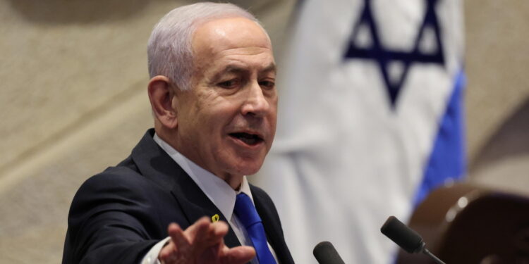 Intesa da 30 miliardi