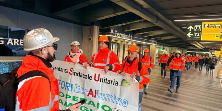 In 40 coi sindacati per l'incontro al Mimit con il ministro Urso
