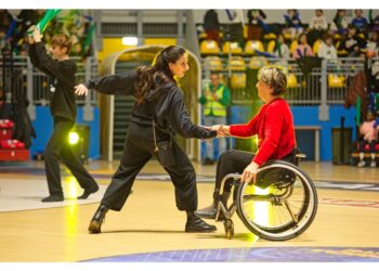 Altre migliaia in streaming