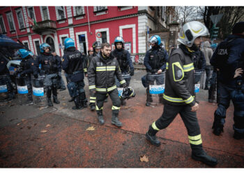 Sono in corso controlli di sicurezza