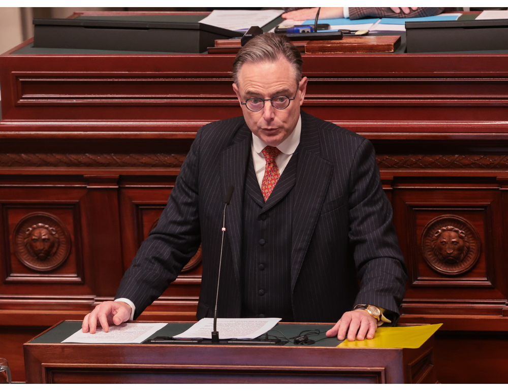 Premier belga, ‘usare i beni russi congelati è un’impresa ardua ma possibile’