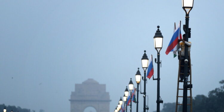 'Kiev si ritiri o libereremo Donbass con la forza'