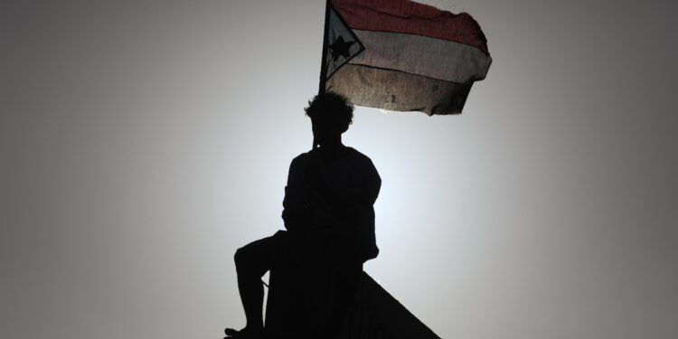 'E cessino di fornire supporto a qualsiasi gruppo nel Paese'