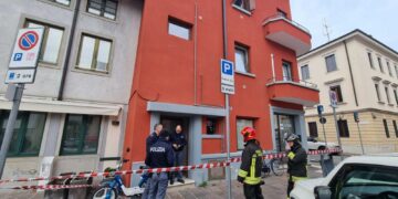 Indagini di vigili del fuoco e polizia