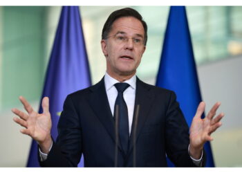 Il segretario della Nato parla a Berlino