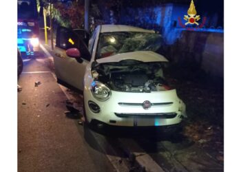 Grave un'altra ragazza che era nella stessa macchina