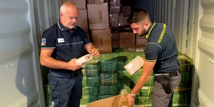 Operazione portata a termine dall'agenzia delle Dogane e dalla Gdf