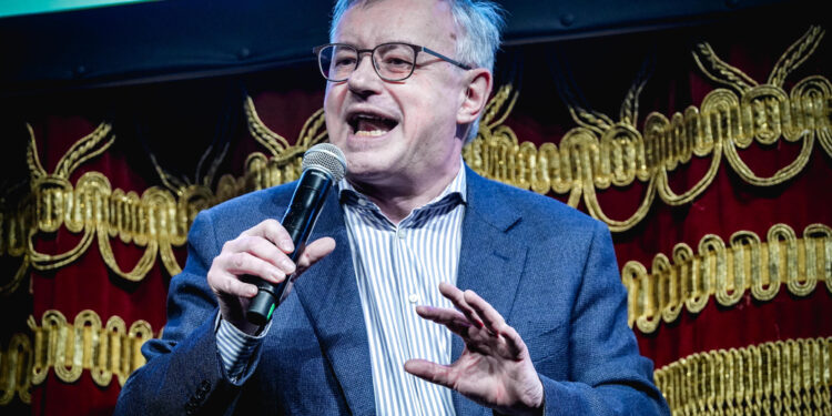 "Il 9 dicembre sit-in a Torino per una escalation democratica"