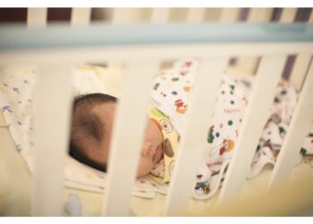 Esperta: "Possibile che le madri temano di essere rintracciate"