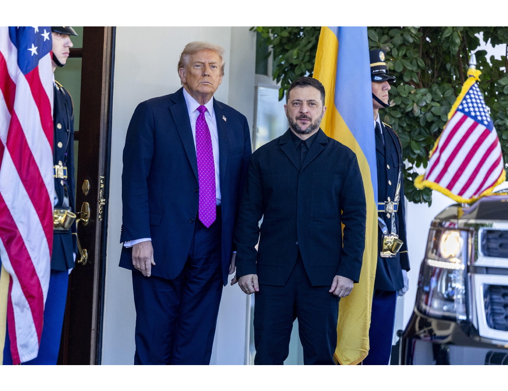 Trump, Usa disposti a contribuire nell’assistenza a Kiev in un accordo di pace