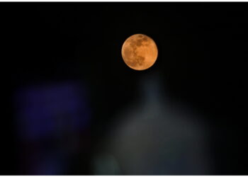 Ordine esecutivo per riportarvi gli americani entro il 2028