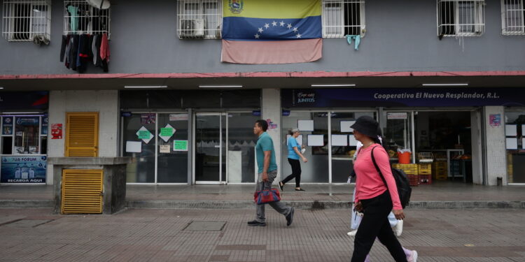 Ong denunciano un nuovo attacco alla libertà dei lavoratori