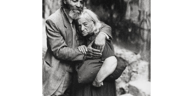 Ideato e realizzato da Tiziana Luxardo