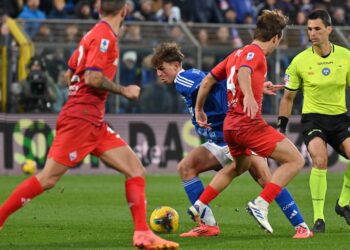 L'arbitro Marchetti in Como-Fiorentina della stagione 2024-2025 (foto Roberto Colombo)